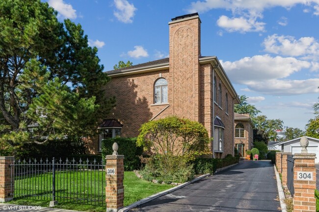 Photo - 304 Washington Ave Townhome