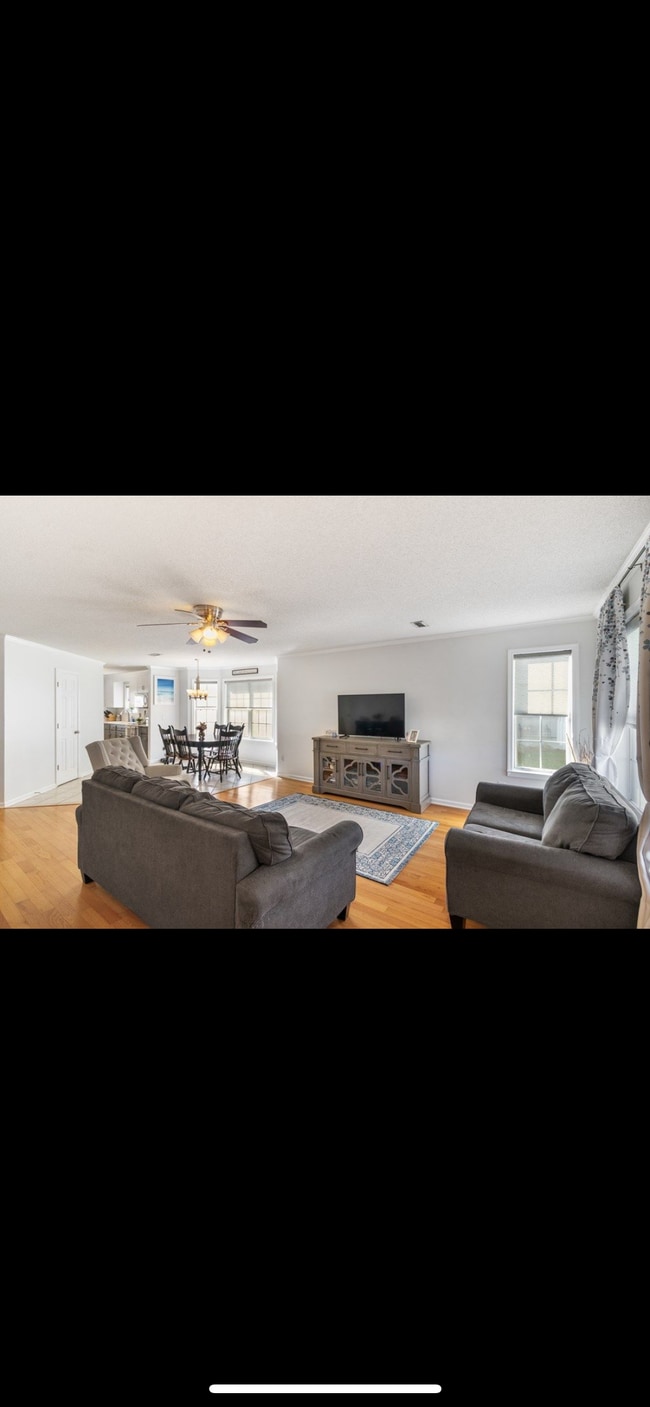 Photo - 151 Radford Cir