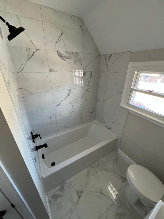 Photo - 715 Radnor Ave