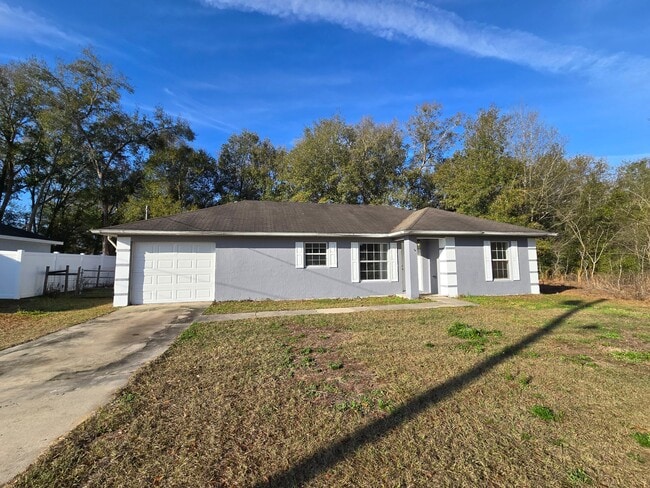 Building Photo - 76 Willow Rd