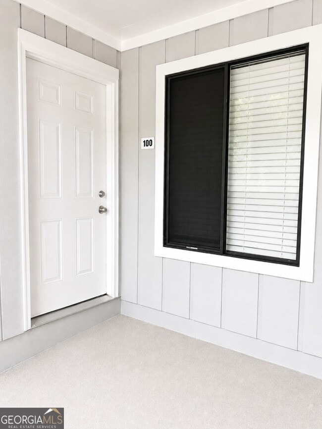 Photo - 100 Summerwood Dr