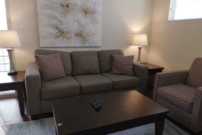 Building Photo - 3200 Palm Way