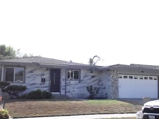 Photo - 16561 Monroe Ln House