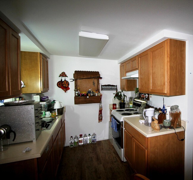 Photo - Edgewood Apartments