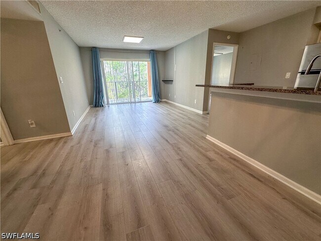 Photo - 1250 Wildwood Lakes Blvd Unit 206