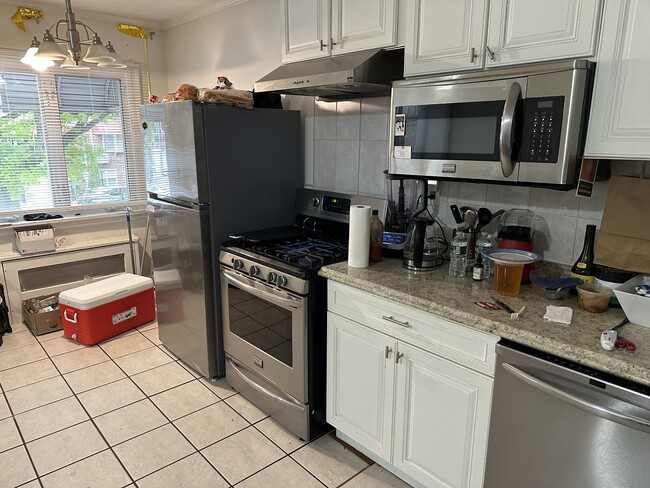 Kitchen Room (opening concept) - 2370 Brigham St Unit 2