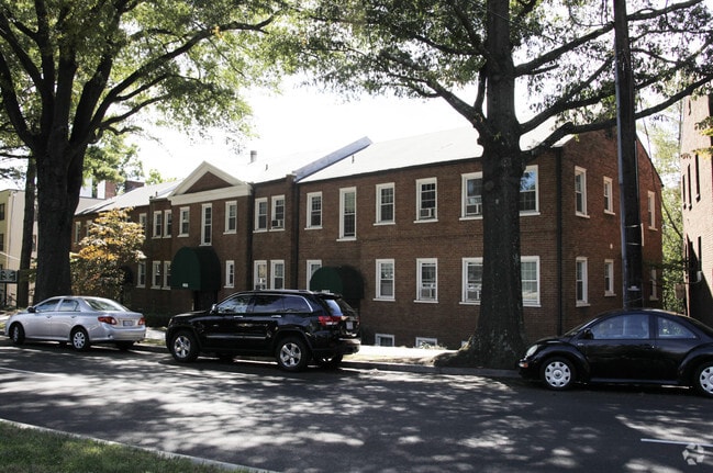 Building Photo - MacArthur Boulevard Apartments