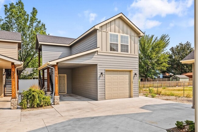 Photo - 352 E Idaho St Apartment Unit 352B
