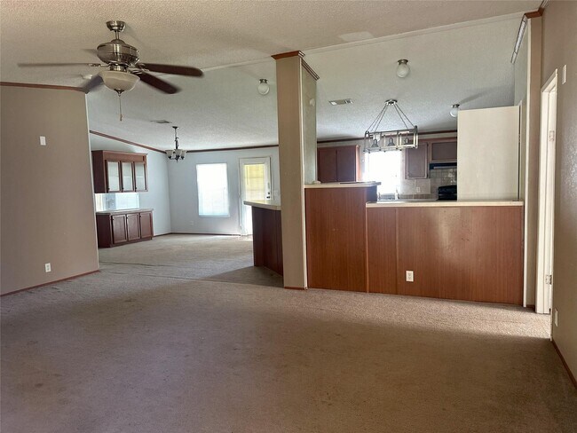 Photo - 89 Pine Oak Ln