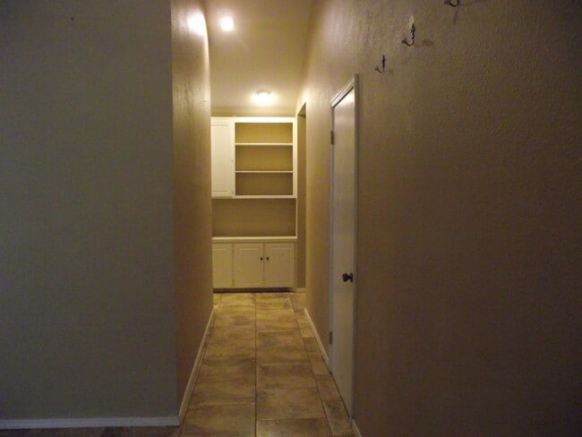 Photo - 2801 Haystack Ln