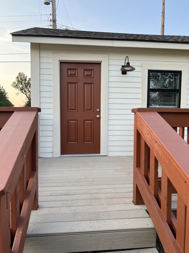 Photo - 1145 E Haskell St