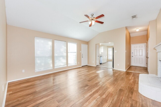 Photo - 309 Willowstone Trail