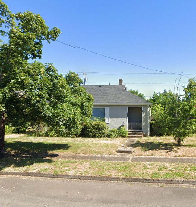 Building Photo - 2740 E Street