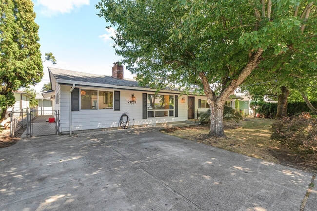 Building Photo - 2827 17th Ave Rental