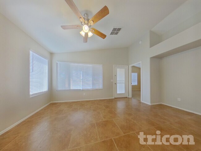 Photo - 2030 N 108th Dr