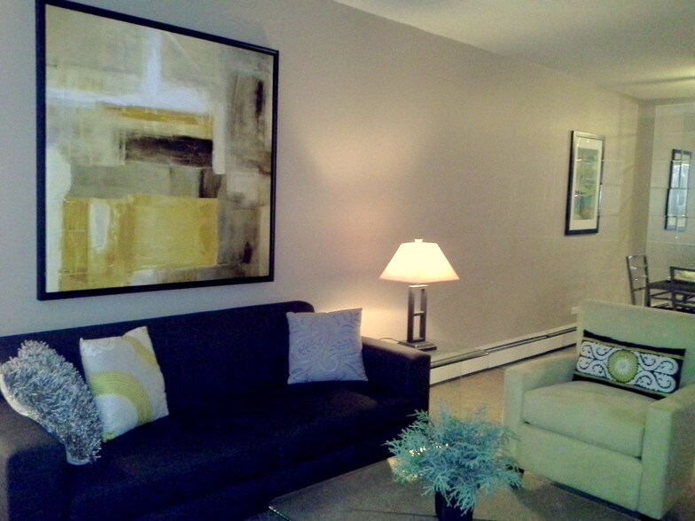 Maple Leaf Apartments For Rent in University Park, IL