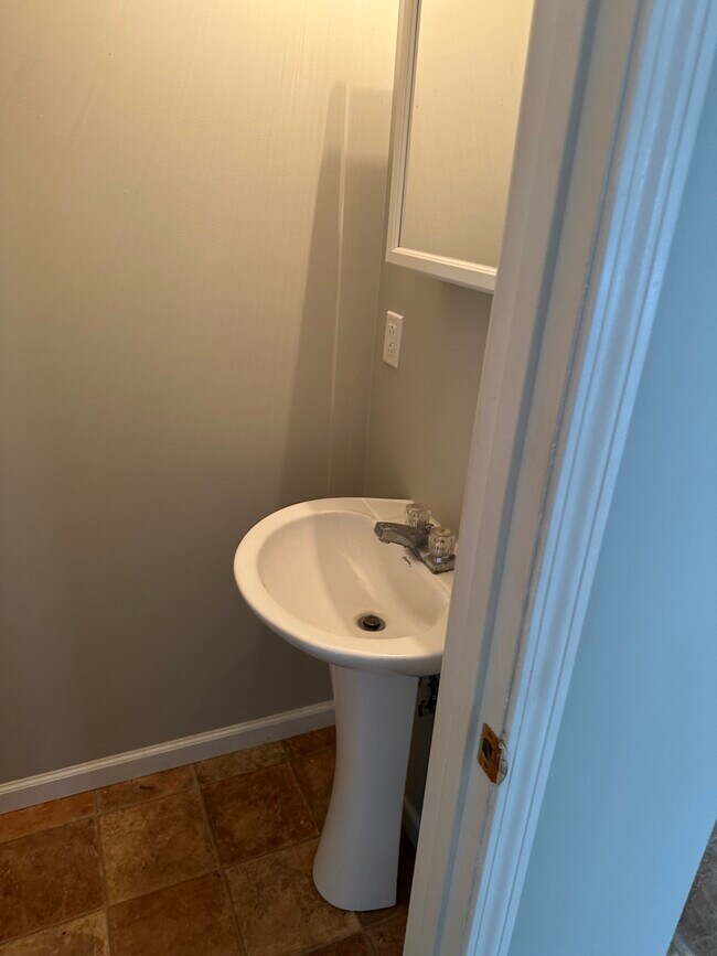 2514 3rd Ave Unit Half