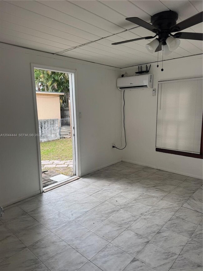 Photo - 3271 NW 15th St