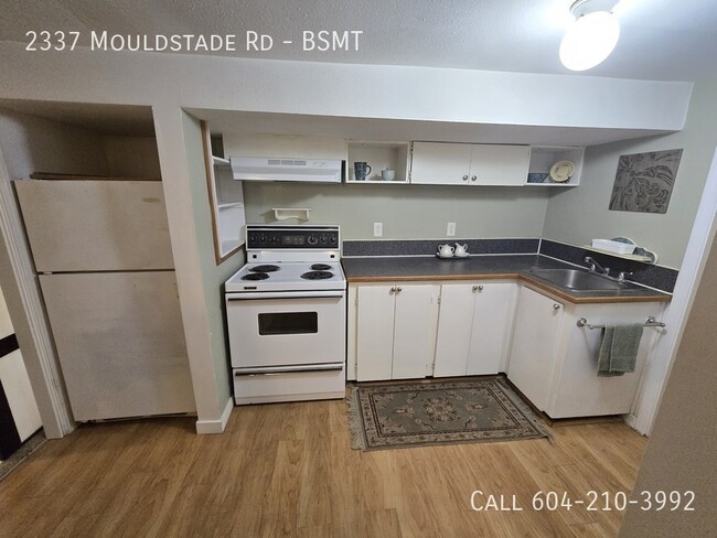 Building Photo - Cozy Basement Suite - Utilities Included Unit BSMT