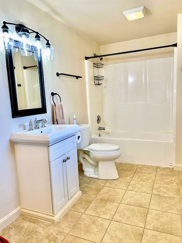 Photo - 118 W Potomac St