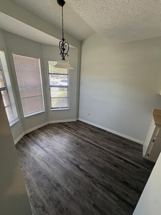 Photo - 1838 Foxhall Cir