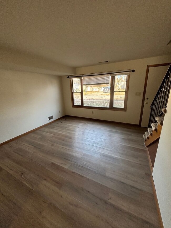 Photo - 1305-1305 Tracy Ln Unidad 1305 Tracy