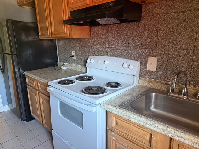 Photo - 63 Galveston Pl SW Unit 3