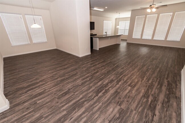 Photo - 29607 Clover Shore Dr