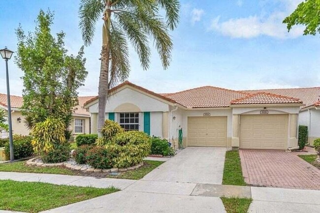 Building Photo - 6114 Heliconia Rd Rental