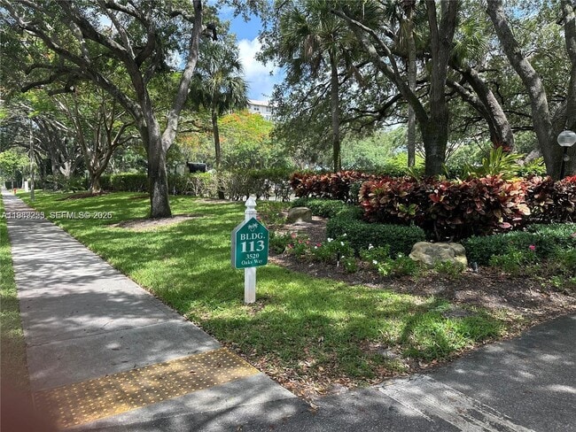 Photo - 3520 Oaks Way Unit 407