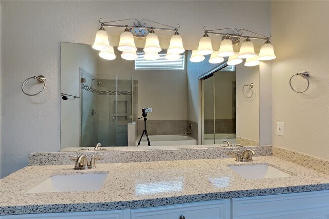 Photo - 15022 Ringfield Dr