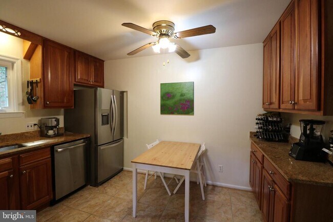 Photo - 6703 Rannoch Rd