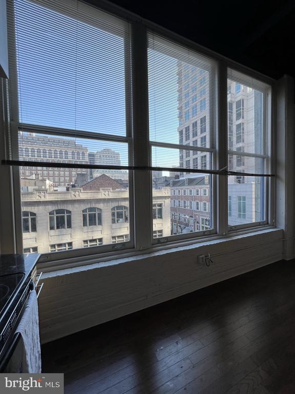 Building Photo - 801 Walnut St Unit 302