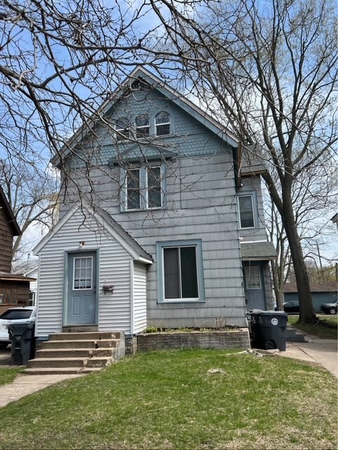 Building Photo - 124 10th St N Unit 124 10th St N.