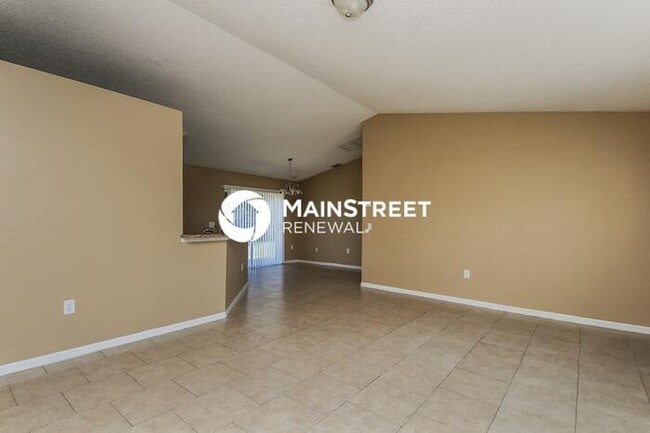 Photo - 3 Bedroom Pet-Friendly Home in Mims, FL with Main Street Renewal