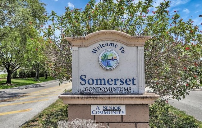 Photo - 2851 Somerset Dr Unit 208
