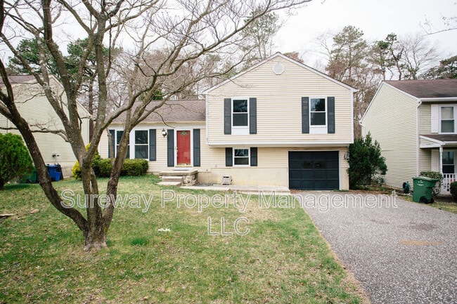 Building Photo - 57 Lady Diana Cir