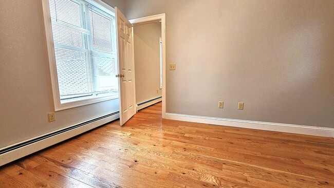 Photo - 85 Park St Unit APT 2