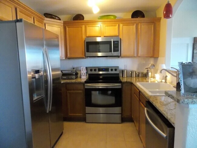 1566 Garden Vista Grove
