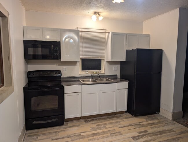 Building Photo - Wisconsin Rapids Unit 1 Rental