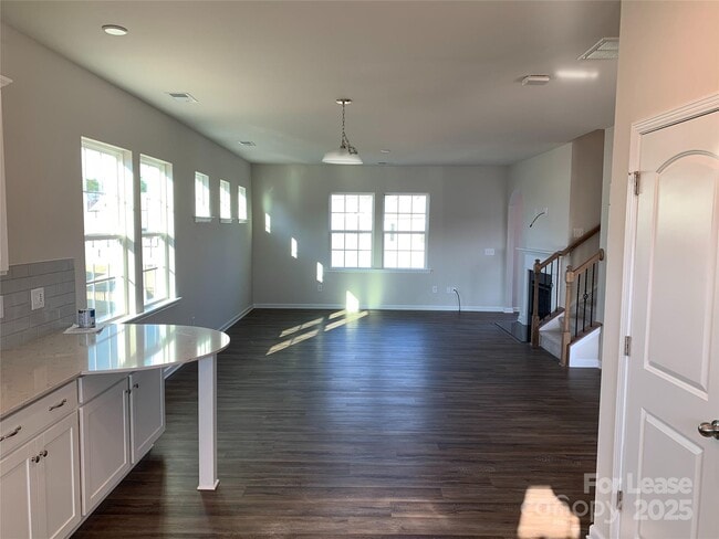 Photo - 17212 Snug Harbor Rd