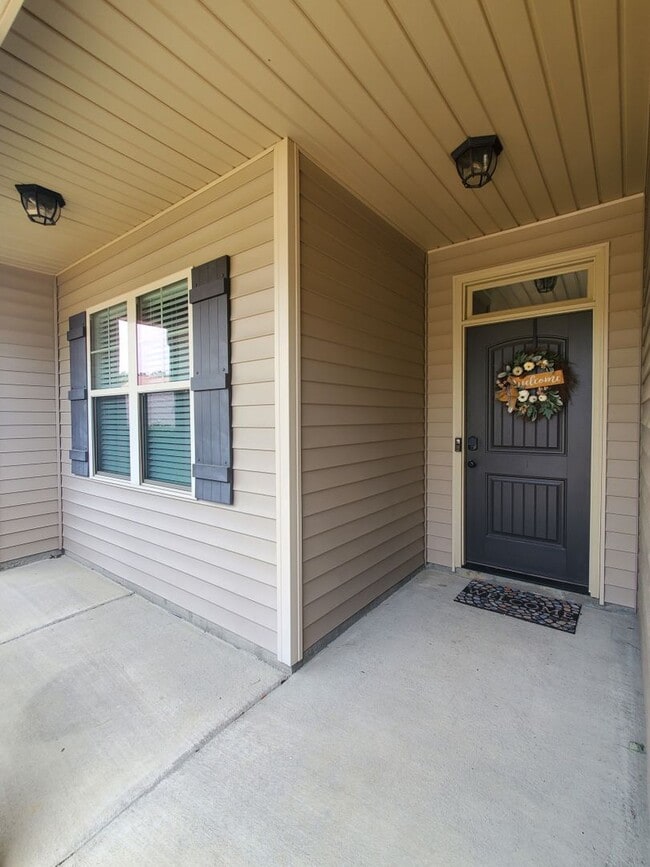 Photo - 2244 Lakedale Dr
