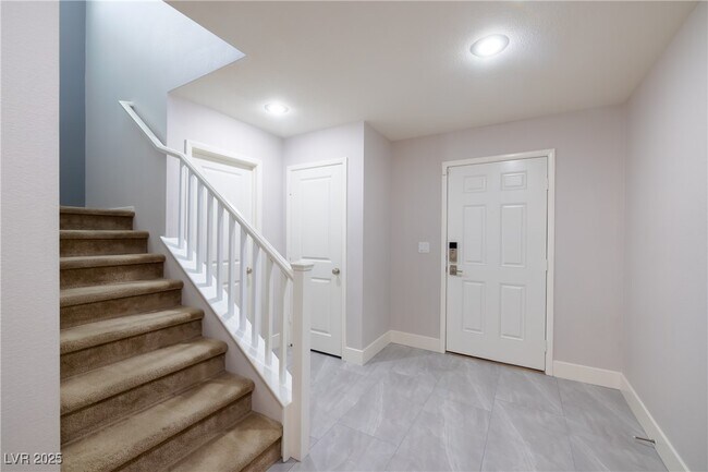 Photo - 3203 Subtle Color Ave