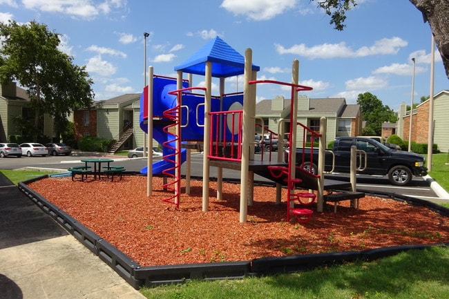 Summer Creek Apartments