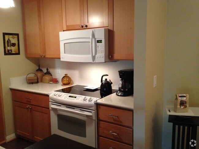 Building Photo - 23308 Sesame St Unit H35 Rental