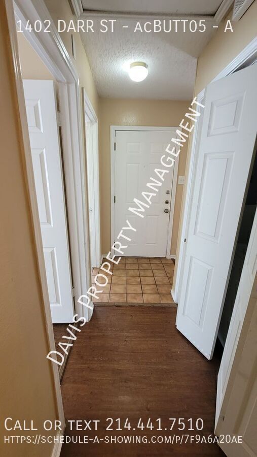 Photo - 1402 Darr St Unit A