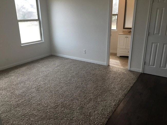 Photo - 13718 Biggs St