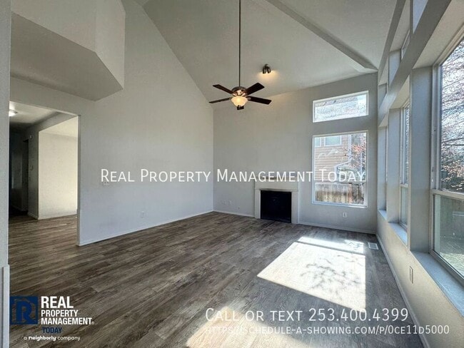 Photo - 4788 Okanogan Dr SE