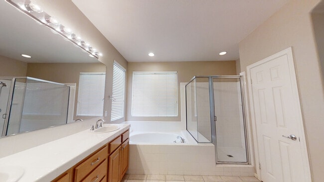 Photo - 3725 Strata Dr