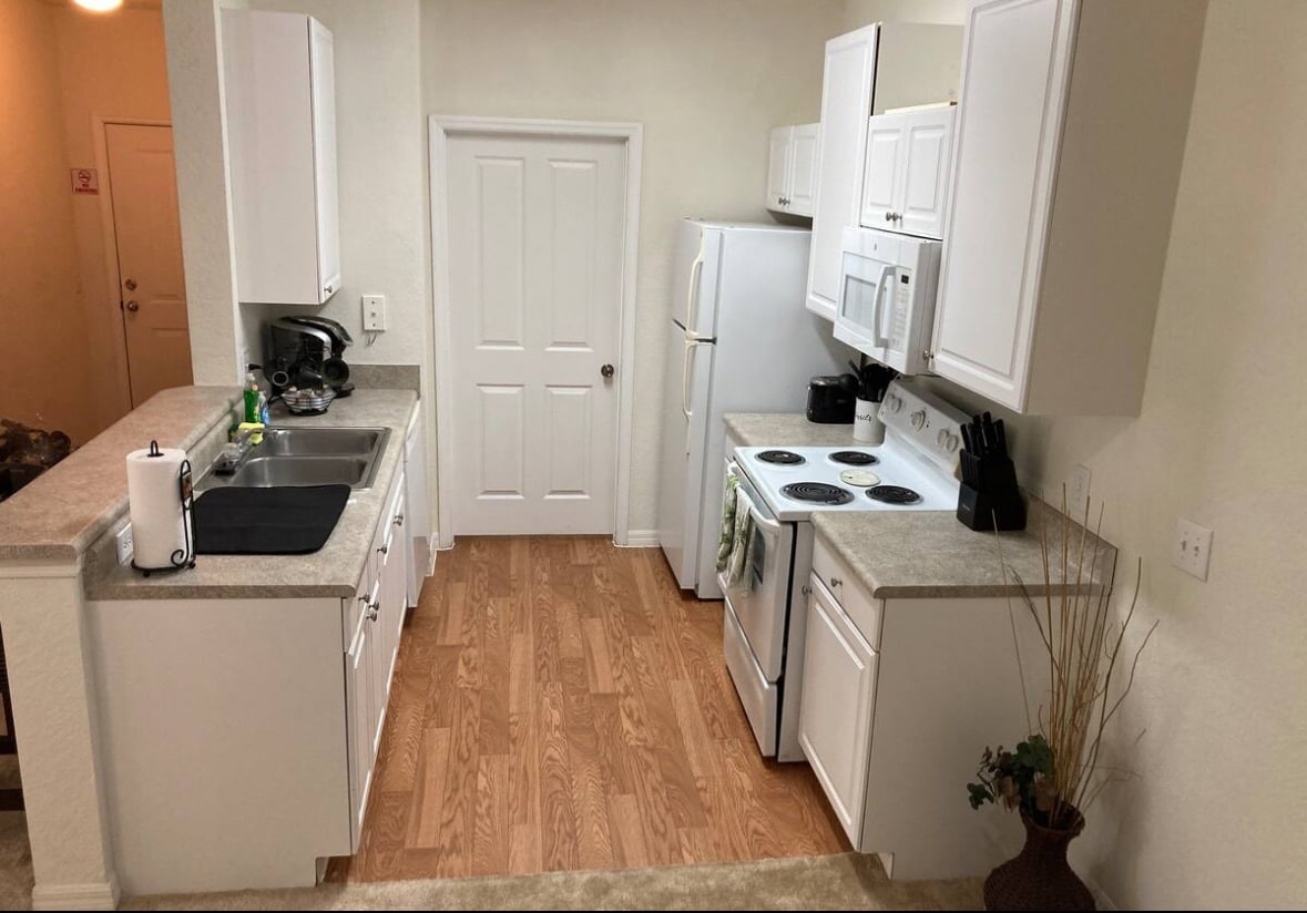 Photo - 6004 Hemingway Cir